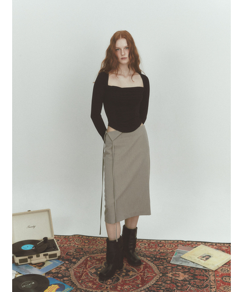 ASURA(アスラ)の「WIDE SQUARE SHIRRING T (BLACK)(Tシャツ/カットソー・レディース・その他・ONE SIZE)」の3枚目の写真