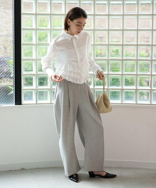 CAPRICIEUX LE'MAGE（カプリシューレマージュ）の「裾フリルシャツ（シャツ/ブラウス・レディース・ブルー/ホワイト/ベージュ・FREE）」の8枚目の写真