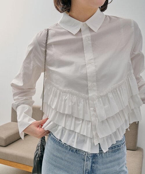 CAPRICIEUX LE'MAGE（カプリシューレマージュ）の「裾フリルシャツ（シャツ/ブラウス・レディース・ブルー/ホワイト/ベージュ・FREE）」の10枚目の写真