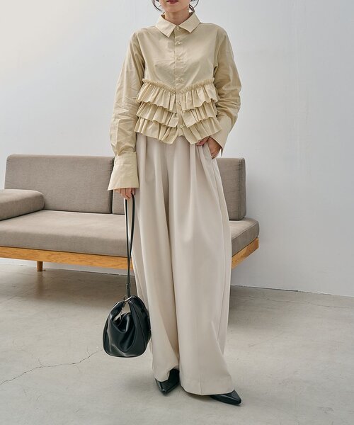 CAPRICIEUX LE'MAGE（カプリシューレマージュ）の「裾フリルシャツ（シャツ/ブラウス・レディース・ブルー/ホワイト/ベージュ・FREE）」の14枚目の写真