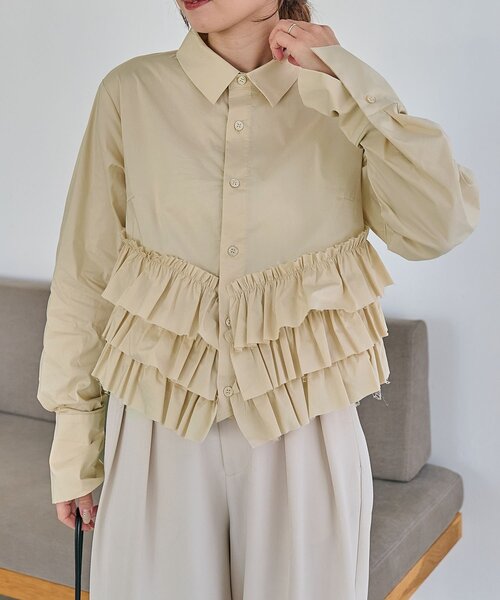 CAPRICIEUX LE'MAGE（カプリシューレマージュ）の「裾フリルシャツ（シャツ/ブラウス・レディース・ブルー/ホワイト/ベージュ・FREE）」の18枚目の写真