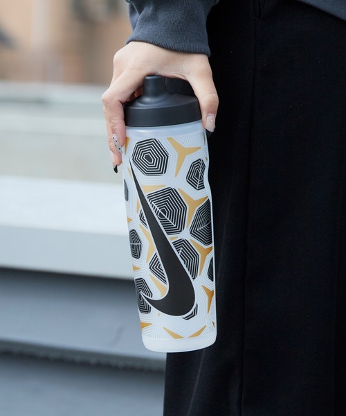 NIKE(�i�C�L)��NIKE/�i�C�L �X�N�C�Y ���t���G���{�g�� 24oz �O���t�B�b�N 2026�N�t��(����)