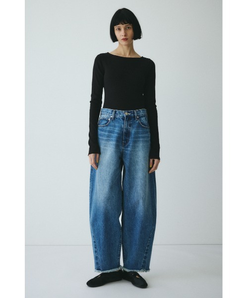 HeRIN.CYE（ヘリンドットサイ）の「Teleco back open tee　　テレコバックオープンT（Tシャツ/カットソー・レディース・ブラック/ベージュ/オフホワイト・FREE）」の6枚目の写真