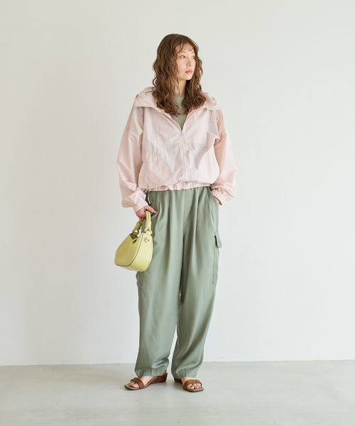 BAYFLOW（ベイフロー）の「[500mlのペットボトルも入る]ノットワンハンドルショルダーバッグ（ハンドバッグ・レディース・ブラック/ベージュ/ライトグリーン・FREE）」の5枚目の写真