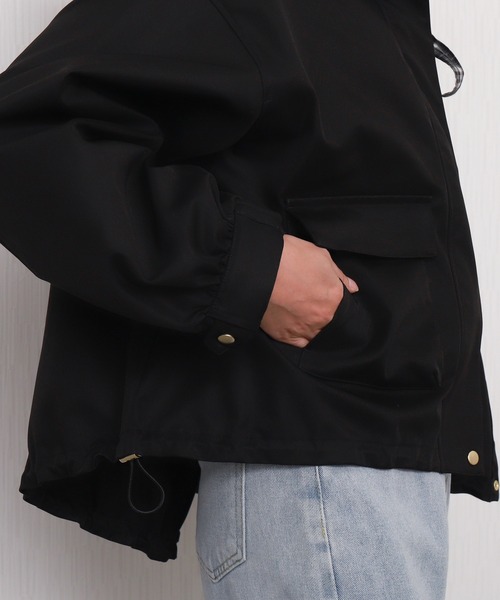 libelle more（リベル モア）の「【テフロン加工／防汚機能／撥水】Eツイルギャザーブルゾン マウンテンパーカー（マウンテンパーカー・レディース・ブラック/オリーブ/グレイッシュベージュ/アイボリー/ネイビー・L/M）」の20枚目の写真