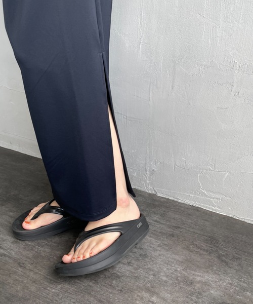 AMERICANA（アメリカーナ）の「【WEB先行予約】[Americana/アメリカーナ] 別注 AMERICANA バックロゴプリント マキシ丈ワンピース（ワンピース・レディース・ブラック/ブラウン/オリーブ・ONE SIZE）」の11枚目の写真