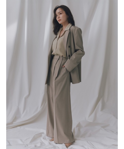 anuans（アニュアンス）の「セミシアーオープンカラーブラウス（シャツ/ブラウス・レディース・ホワイト/ベージュ/チャコールグレー・FREE）」の7枚目の写真