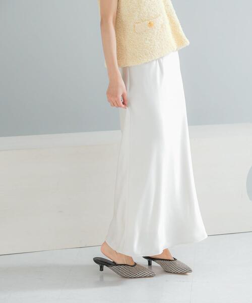URBAN RESEARCH ROSSO WOMEN（アーバンリサーチ　ロッソ）の「ヴィンテージシルキーサテンイージースカート（スカート・レディース・オフホワイト/ネイビー・36/38）」の2枚目の写真