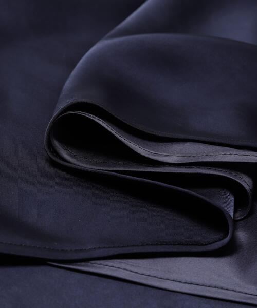 URBAN RESEARCH ROSSO WOMEN（アーバンリサーチ　ロッソ）の「ヴィンテージシルキーサテンイージースカート（スカート・レディース・オフホワイト/ネイビー・36/38）」の5枚目の写真