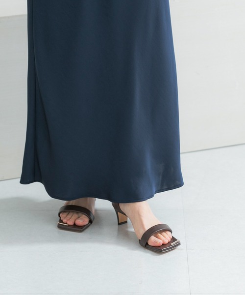 URBAN RESEARCH ROSSO WOMEN(アーバンリサーチ ロッソ)の「ヴィンテージシルキーサテンイージースカート(スカート・レディース・オフホワイト/ネイビー・36/38)」の14枚目の写真