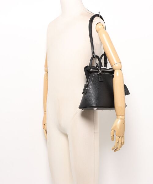 Maison Margiela(メゾンマルジェラ)の「Maison Margiela 5AC CLASSIQUE MINI(ハンドバッグ・レディース・ブラック・FREE)」の5枚目の写真