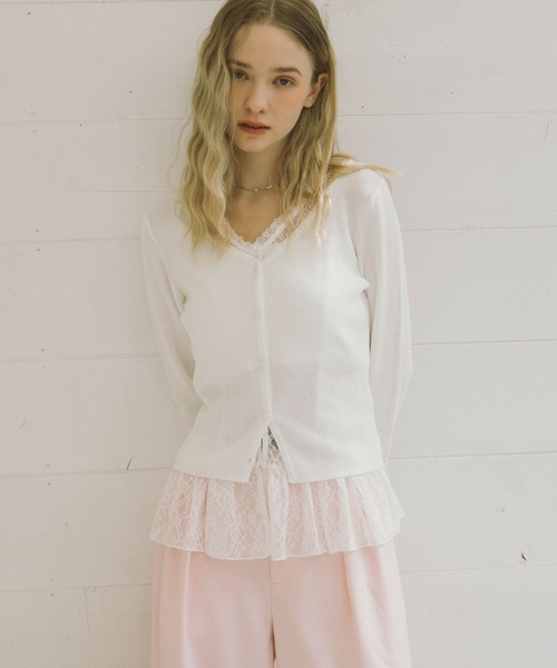 archives（アルシーヴ）の「レイヤードレースＴＯＰＳ×ニットカーディガンＳＥＴ（ニット/セーター・レディース・イエロー/オフホワイト/グレー/ブラック・MEDIUM）」の2枚目の写真