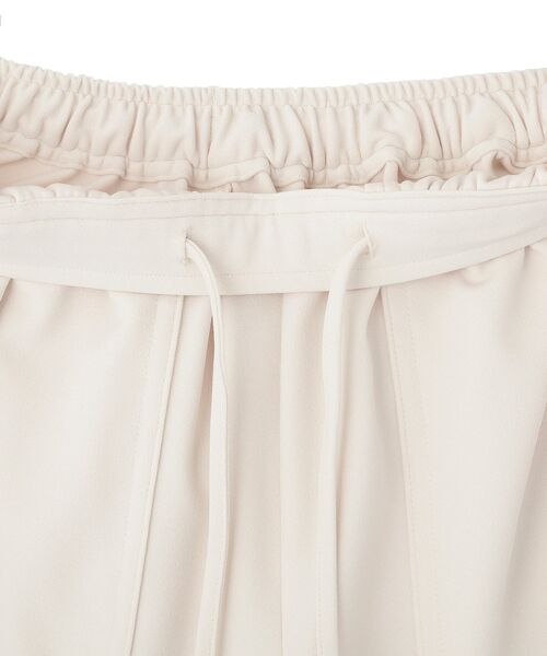 earth music&ecology（アースミュージックアンドエコロジー）の「リラックスベイカーパンツ（その他パンツ・レディース・ブラック/ホワイト系その他2/グレー/イエロー・FREE）」の16枚目の写真