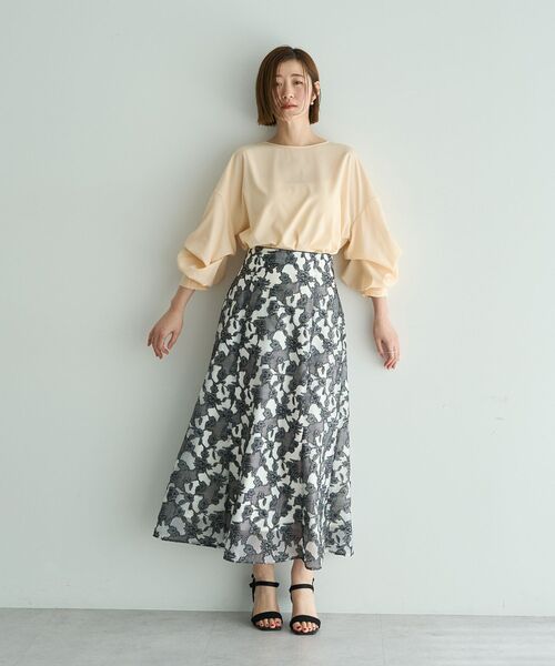 YECCA VECCA（イェッカヴェッカ）の「2wayボリューム袖ブラウス（シャツ/ブラウス・レディース・ピンクベージュ/オフホワイト/ネイビー/ストライプ・FREE）」の16枚目の写真