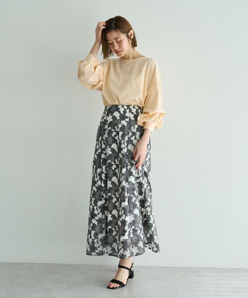 YECCA VECCA（イェッカヴェッカ）の「2wayボリューム袖ブラウス（シャツ/ブラウス・レディース・ピンクベージュ/オフホワイト/ネイビー/ストライプ・FREE）」の18枚目の写真