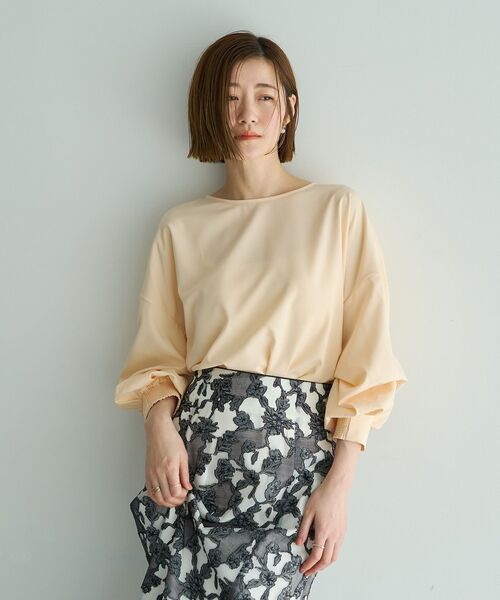 YECCA VECCA（イェッカヴェッカ）の「2wayボリューム袖ブラウス（シャツ/ブラウス・レディース・ピンクベージュ/オフホワイト/ネイビー/ストライプ・FREE）」の7枚目の写真