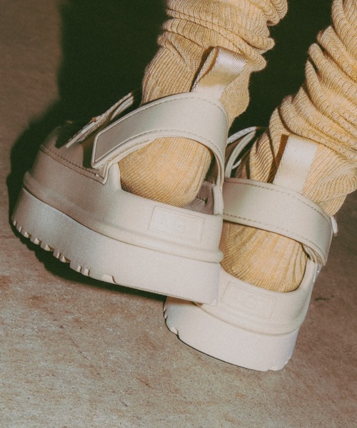 UGG(アグ)の「UGG GOLDENGLOW / アグ ゴールデングロウ(サンダル・レディース・アイボリー・22.0cm/23.0cm/24.0cm/25.0cm/26.0cm)」の8枚目の写真