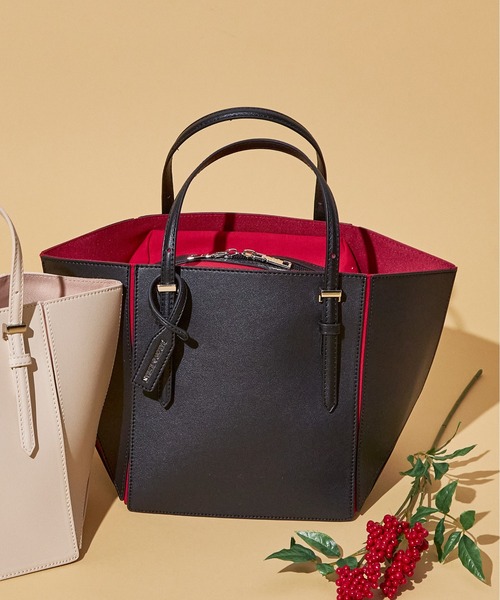 SALON de RUBAN（サロンドルヴァン）の「【SALON de RUBAN / サロン ド ルヴァン】 ポーチ付きハンドバッグ（ハンドバッグ・レディース・ブラック×レッド/アイボリー・FREE）」の2枚目の写真