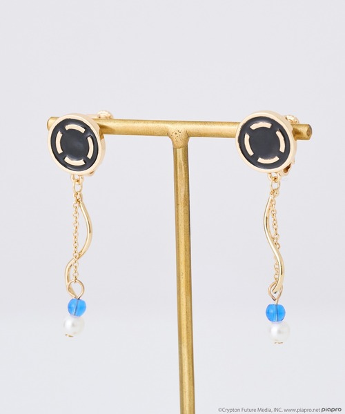 earth music&ecology（アースミュージックアンドエコロジー）の「KAITO イメージ イヤリング（イヤリング・レディース・ゴールド・FREE）」の2枚目の写真