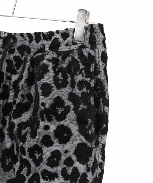 No Rain No Rainbow(ノーレインノーレインボー)の「mp14814-leopard pattern gobelin shorts ショートパンツ(NR26S-06)(その他パンツ・メンズ・グレー/ブラウン/グリーン・XL/L/M/S)」の14枚目の写真