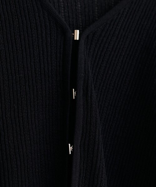 natural couture（ナチュラルクチュール）の「リブ柄入りフロントホックカーディガン（カーディガン/ボレロ・レディース・ブラック/サックスブルー/ネイビー/イエロー/ピンク/オフホワイト・FREE）」の22枚目の写真