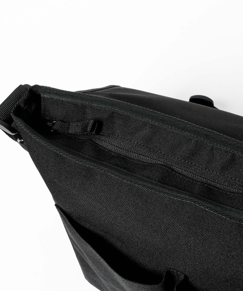 GLOBAL WORK(グローバルワーク)の「撥水メッセンジャーBAG/652779(メッセンジャーバッグ・キッズ・ブラック・FREE)」の3枚目の写真