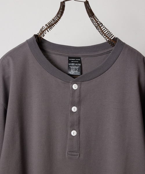 PREMIUM COTTON CURVED HEM HENRY NECK T-SHIRT / プレミアム コットン