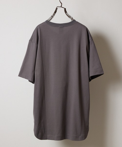 NUMBER (N)INE(ナンバーナイン)の「PREMIUM COTTON CURVED HEM HENRY NECK T-SHIRT / プレミアム コットン カーブド ヘム ワンポイント ロゴ刺繍 ヘンリーネック Tシャツ(Tシャツ/カットソー・メンズ・オリーブ/ブラック/グレー/ホワイト・3/2/4)」の19枚目の写真