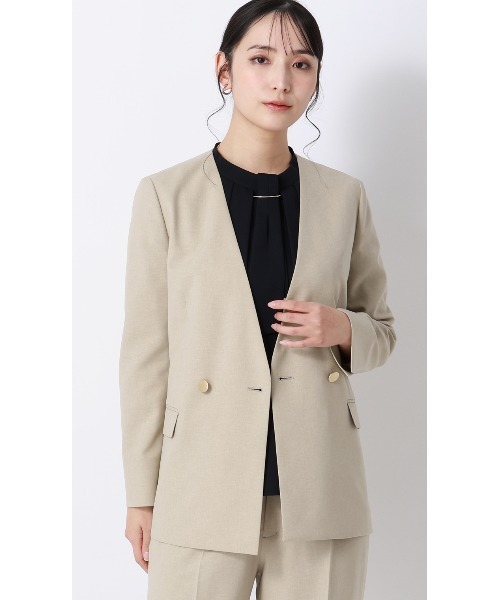 AOYAMA(アオヤマ)の「Vカラー2ボタンダブルジャケット【セットアップ着用可】(スーツジャケット・レディース・ベージュ/ネイビー・S/M/L)」の2枚目の写真