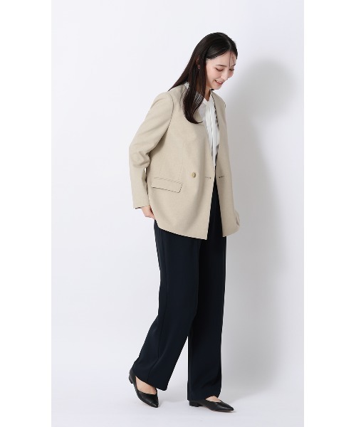 AOYAMA(アオヤマ)の「Vカラー2ボタンダブルジャケット【セットアップ着用可】(スーツジャケット・レディース・ベージュ/ネイビー・S/M/L)」の13枚目の写真