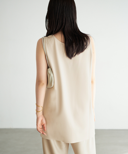 plage（プラージュ）の「Minimal Long タンクトップ（タンクトップ・レディース・チャコールグレー/ベージュ・FREE）」の12枚目の写真