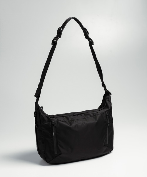 phenix(プラスフェニックス)EXPAND SHOULDER BAG 20+ / エクスパンド