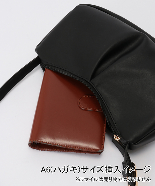 B.C STOCK（ベーセーストック）の「ギャザーデザインバッグ（ショルダーバッグ・レディース・ブラック/イエロー/ブラウン・FREE）」の10枚目の写真