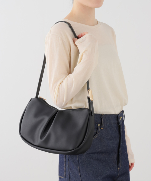 B.C STOCK（ベーセーストック）の「ギャザーデザインバッグ（ショルダーバッグ・レディース・ブラック/イエロー/ブラウン・FREE）」の4枚目の写真