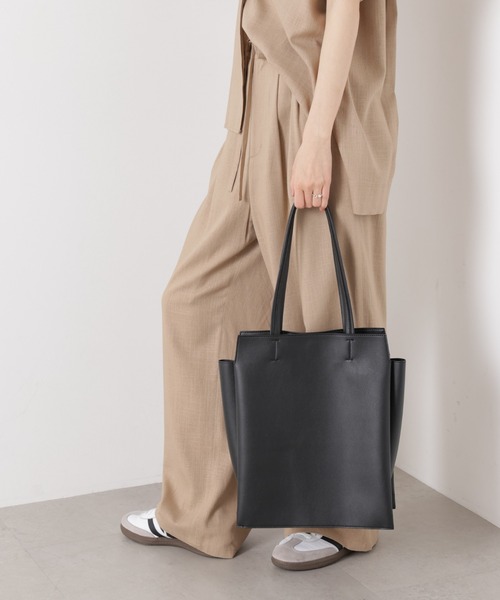 NANO universe（ナノユニバース）の「縦長トートバッグ（トートバッグ・レディース・ブラック/グレー/ベージュ・F）」の10枚目の写真