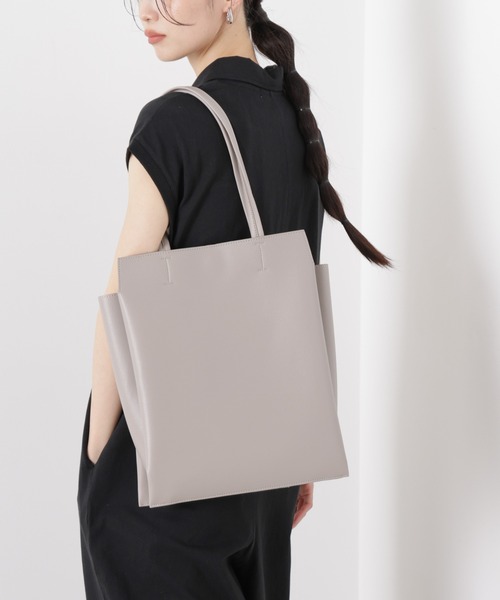 NANO universe（ナノユニバース）の「縦長トートバッグ（トートバッグ・レディース・ブラック/グレー/ベージュ・F）」の4枚目の写真