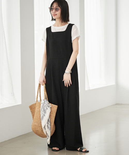 SLOBE IENA(スローブイエナ)の「《WEB限定サイズ有り/3サイズ展開》カットオールインワン(つなぎ/オールインワン・レディース・カーキ/ブラック・40/38/36)」の4枚目の写真