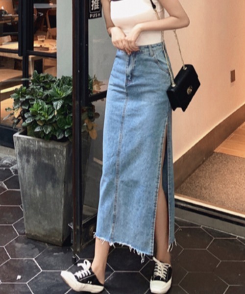 FAVORITO(ファヴォリート)の「スリットタイトデニムスカート(スカート・レディース・ブルー・S/M/L)」の12枚目の写真