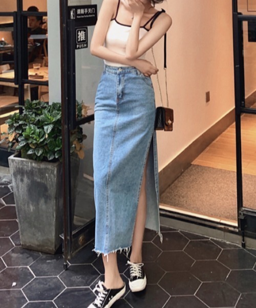 FAVORITO(ファヴォリート)の「スリットタイトデニムスカート(スカート・レディース・ブルー・S/M/L)」の13枚目の写真
