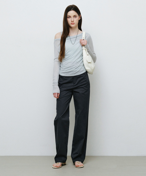 MONGDOL(モンドル)の「ボタンポケットストレートパンツチャコールMDPT078CHARCOAL(その他パンツ・レディース・その他・SMALL/MEDIUM)」の2枚目の写真