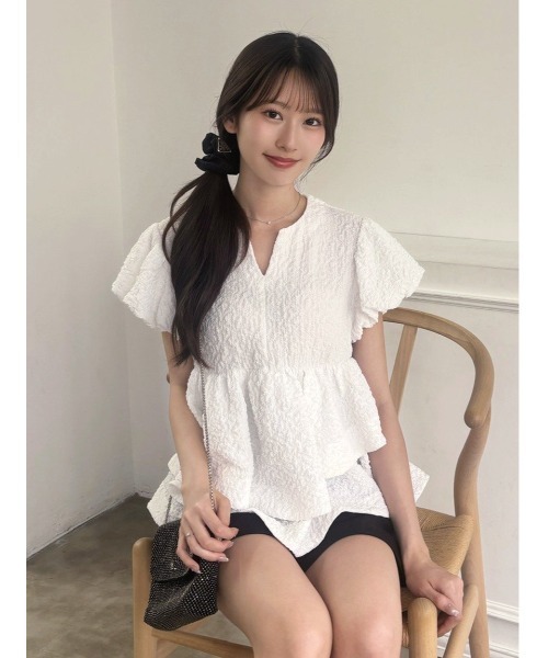 SNIDEL(スナイデル)の「テクスチャージャガードペプラムカットソー(Tシャツ/カットソー・レディース・ブラック/イエロー/ホワイト・F)」の1枚目の写真