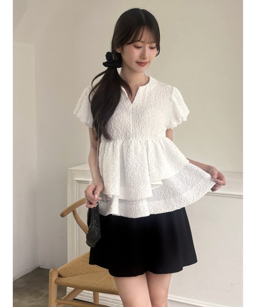 SNIDEL(スナイデル)の「テクスチャージャガードペプラムカットソー(Tシャツ/カットソー・レディース・ブラック/イエロー/ホワイト・F)」の4枚目の写真