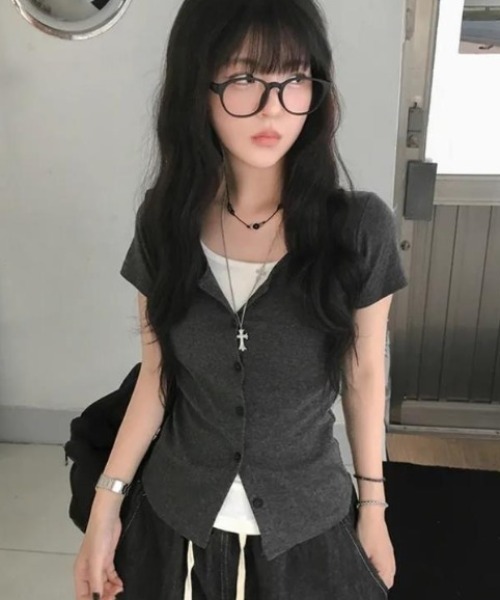 semplice(センプリチェ)の「Tシャツ【韓国ファッション】(Tシャツ/カットソー・レディース・グレー・F)」の1枚目の写真