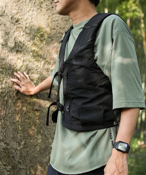 Snow Peak(スノーピーク)の「Snow Peak / Water Cooling Device Vest 水冷循環装置ベスト(ベスト・メンズ・ブラック・ONE SIZE)」の8枚目の写真