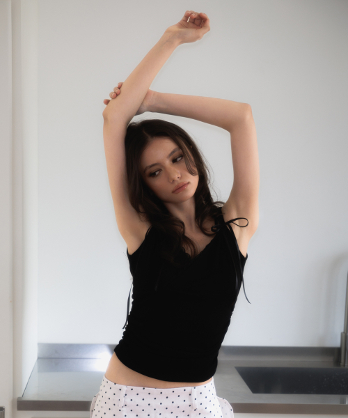 ROSEFRANTZ（ロゼフランツ）の「Lace-trim Ribbon Muse Sleeveless [Black]（Tシャツ/カットソー・レディース・ブラック・OS）」の2枚目の写真