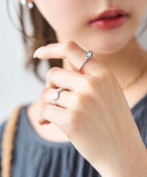 mil（ミル）の「アンティークパール付きリング【587274】（リング・レディース・シルバー・ONE SIZE）」の2枚目の写真
