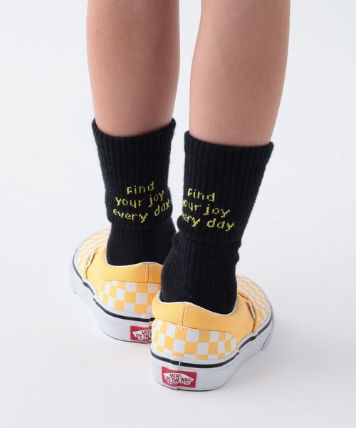BAYFLOW（ベイフロー）の「[元気に動いてもズレ落ちない♪]バックロゴソックス（KIDS)（ソックス/靴下・キッズ・ブラック/イエロー/ピンク/ホワイト/ブルー・MEDIUM/LARGE）」の9枚目の写真