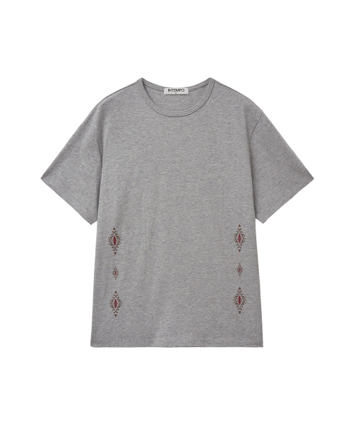 INTEMPOMOOD(インテンポムード)の「エスニックグラフィックTシャツ : 2カラー(Tシャツ/カットソー・メンズ・ブラウン/グレー・MEDIUM/LARGE)」の15枚目の写真