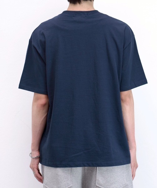 Chikashitsu +（チカシツプラス）の「【Chikashitsu +】clean star graphic t-shirt (3color) / 【チカシツプラス】スタープリント半袖Tシャツ＜着用動画あり＞（Tシャツ/カットソー・メンズ・ネイビー/ホワイト/ブラック・ONE SIZE）」の16枚目の写真