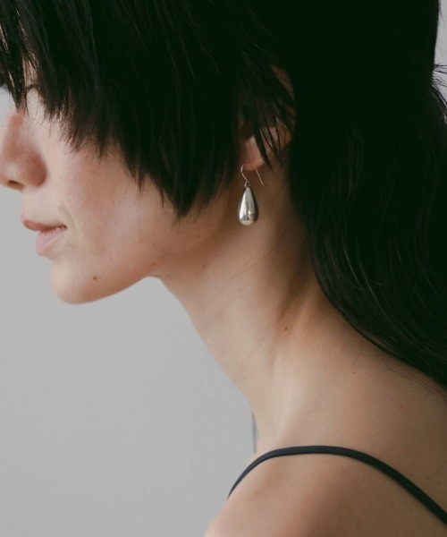 anuke(アンヌーク)の「anuke Drop Pierce(ピアス(両耳用)・レディース・シルバー・FREE)」の2枚目の写真